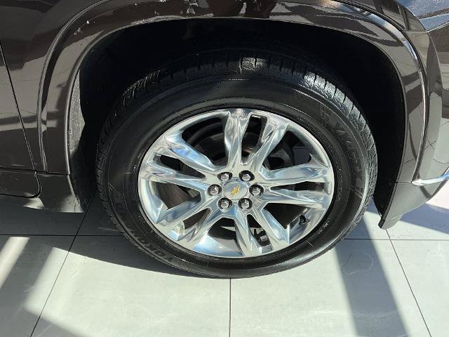 Used 2018 Chevrolet Traverse High Country w/ LPO, Floor Liner Package AWD/4WD image 35