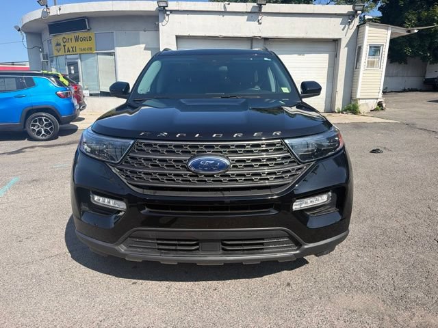 Certified 2023 Ford Explorer XLT w/ Equipment Group 202A