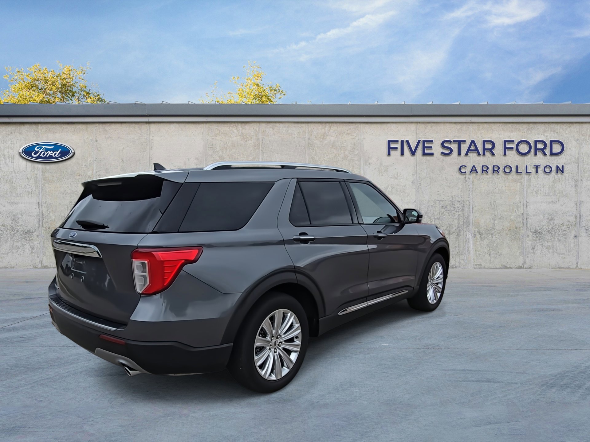 Certified 2023 Ford Explorer Limited w/ Limited Technology Package RWD image 5