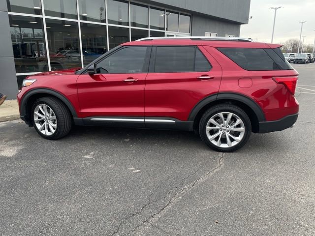 Certified 2022 Ford Explorer Platinum w/ Equipment Group 601A AWD/4WD image 10