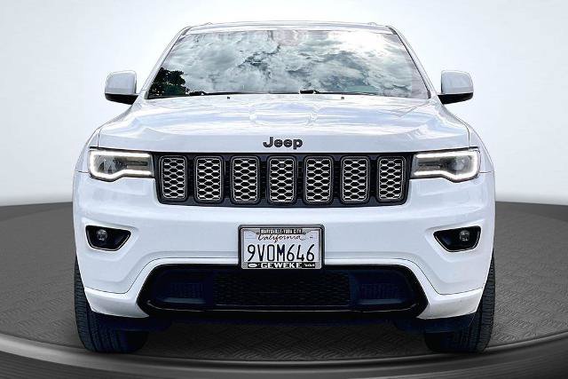 Used 2020 Jeep Grand Cherokee Altitude AWD/4WD image 3