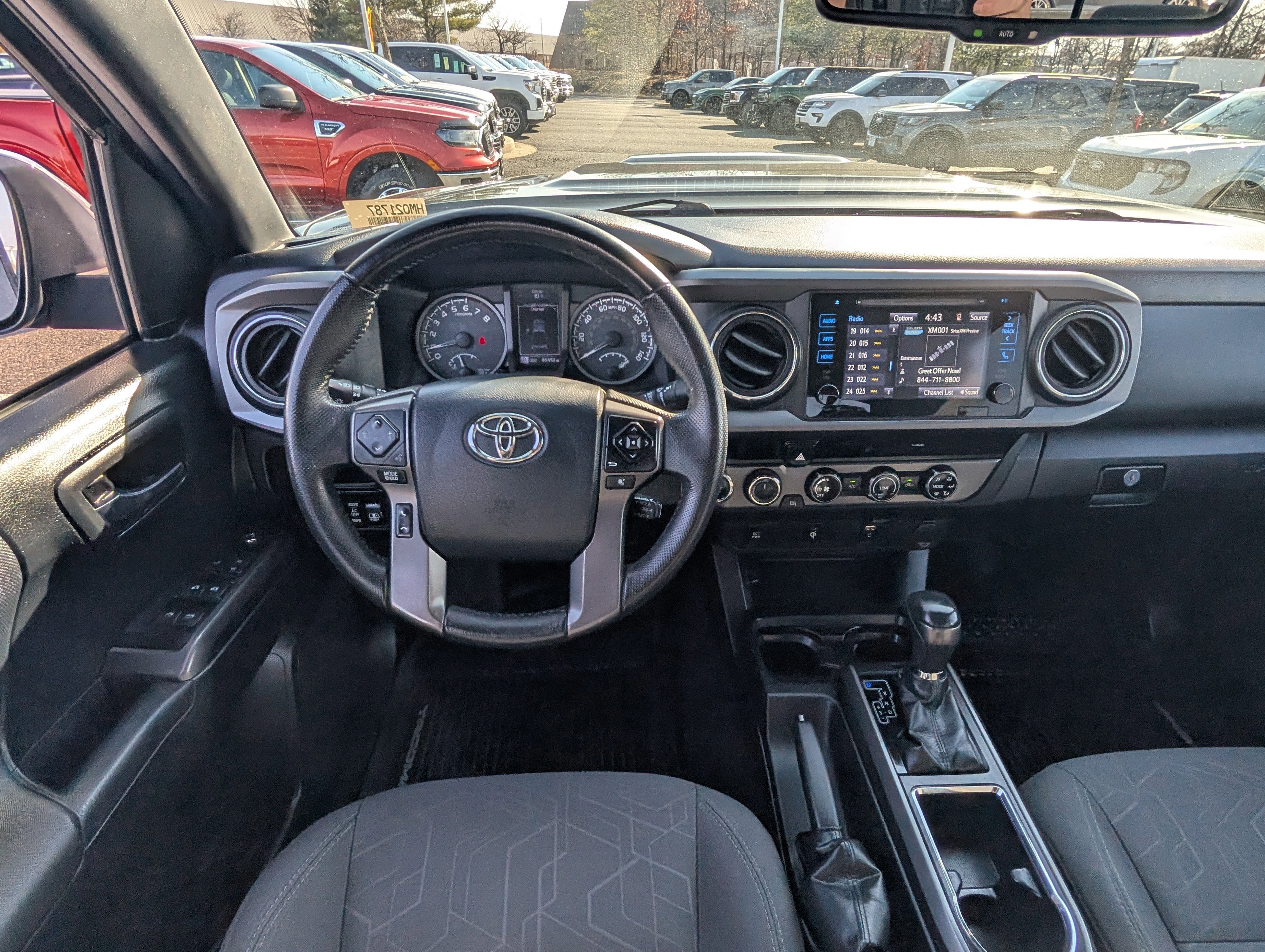 Used 2017 Toyota Tacoma TRD Sport w/ Tow Package image 15