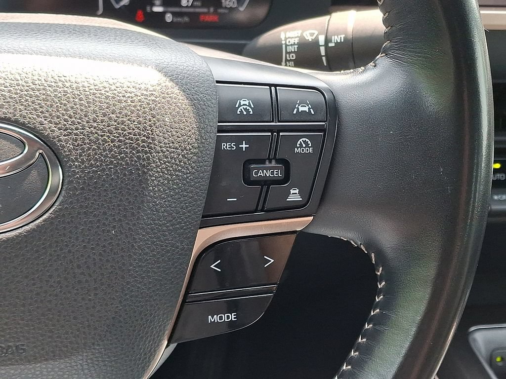 Used 2024 Toyota Crown AWD/4WD image 21