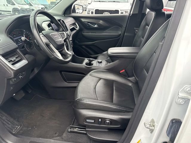 Used 2024 GMC Terrain SLT image 19
