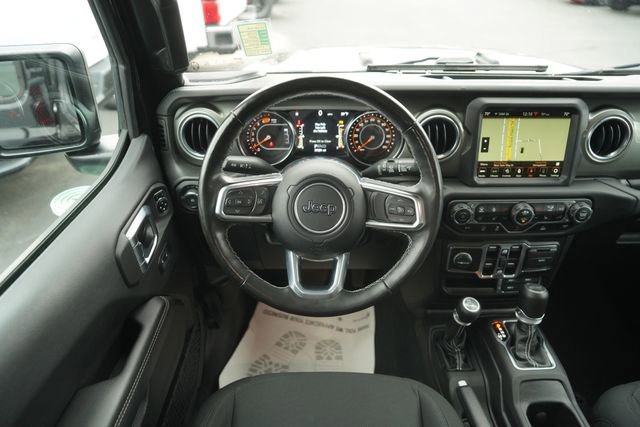 Used 2022 Jeep Wrangler Unlimited Sahara w/ Cold Weather Group AWD/4WD image 21