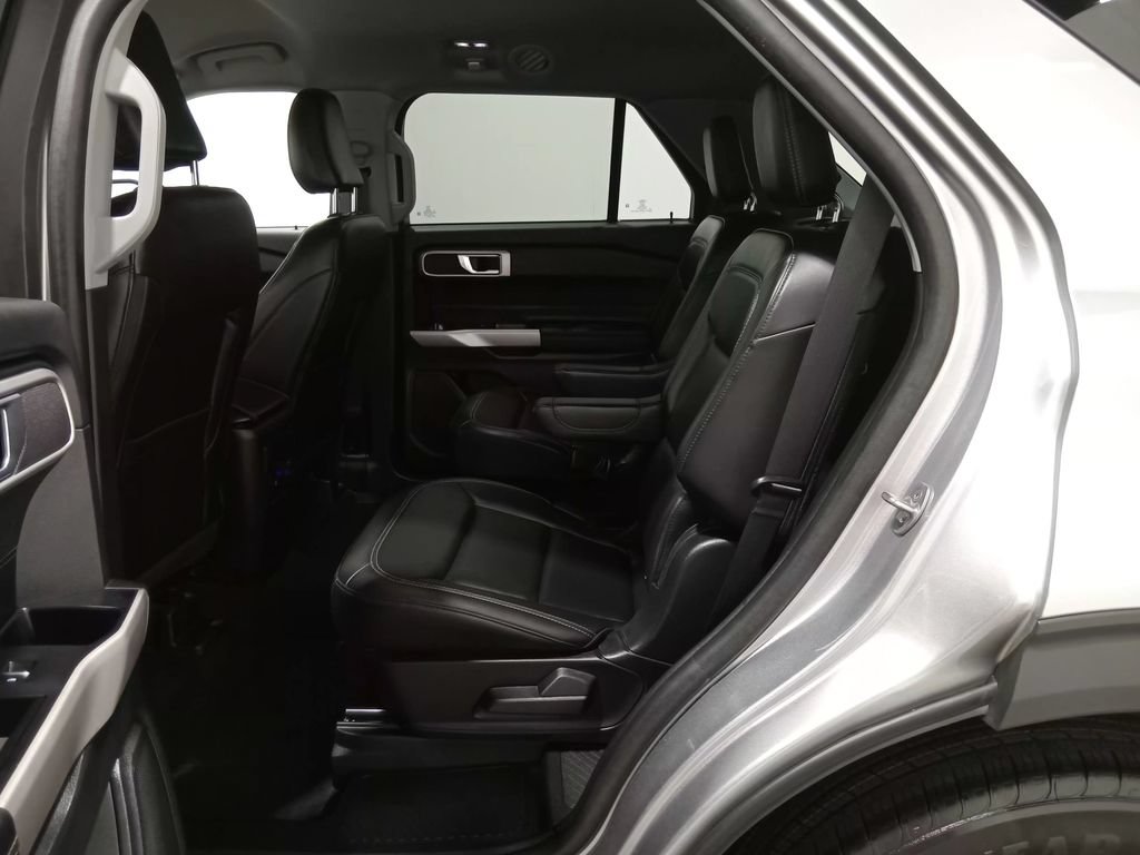 Certified 2023 Ford Explorer XLT w/ Equipment Group 202A AWD/4WD image 14