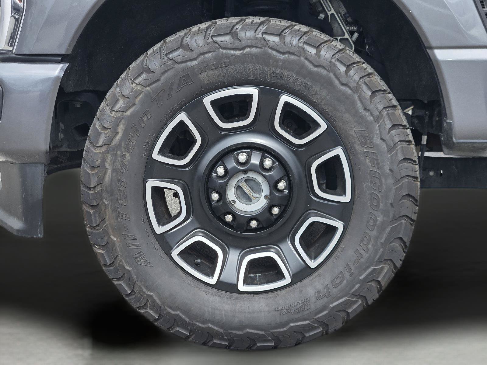 Certified 2024 Ford F250 Platinum AWD/4WD image 11