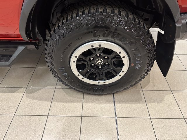 Certified 2023 Ford Bronco Badlands w/ Sasquatch Package AWD/4WD image 28