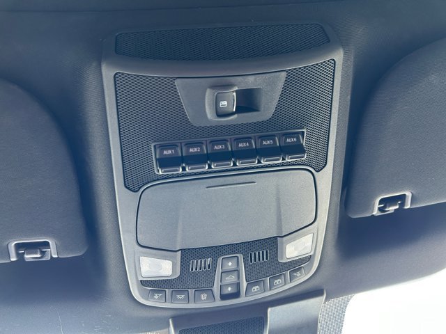 Certified 2022 Ford F350 Lariat w/ Lariat Ultimate Package image 34