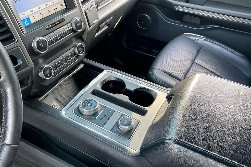 Certified 2019 Ford Expedition XLT w/ Equipment Group 202A image 14