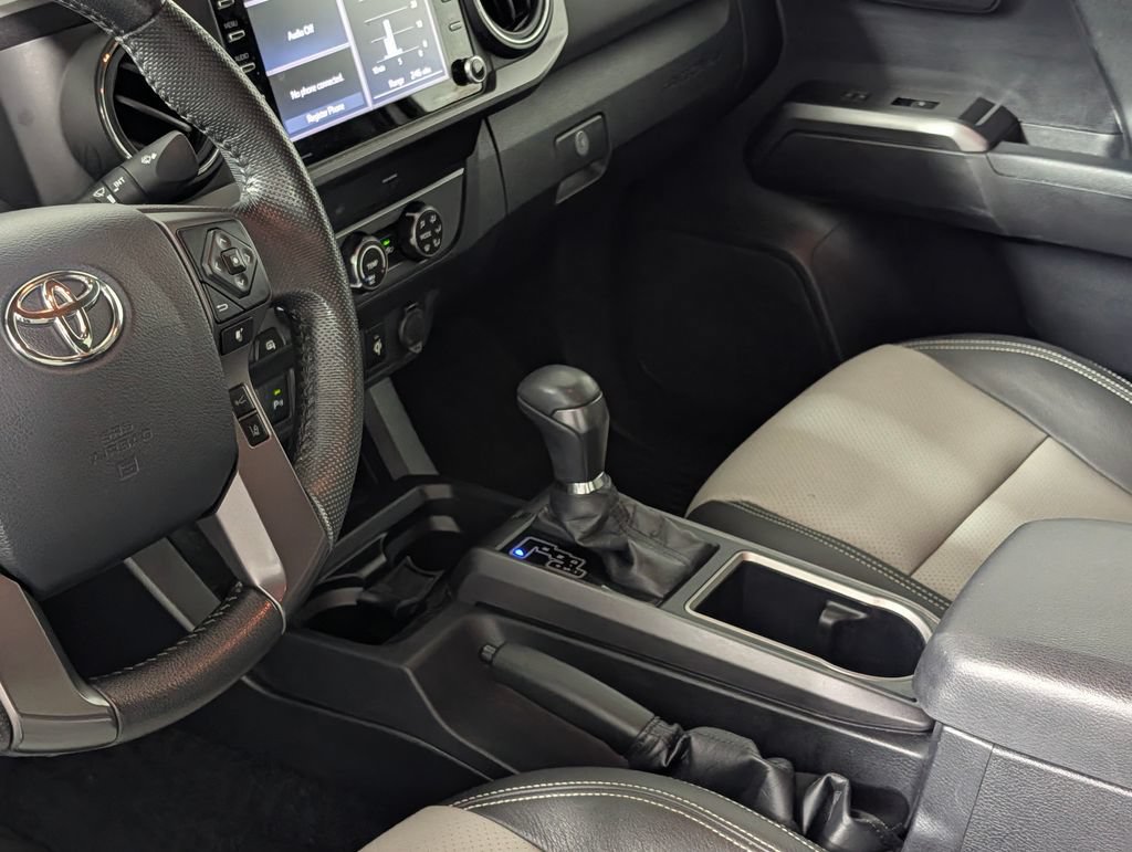 Used 2020 Toyota Tacoma TRD Off-Road w/ Technology Package RWD image 22