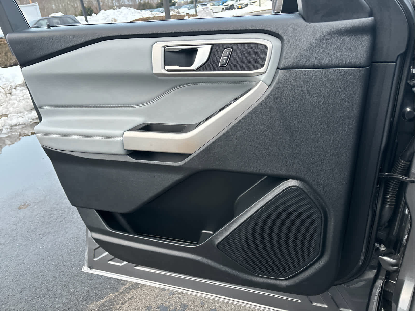 Certified 2023 Ford Explorer XLT w/ Equipment Group 202A image 26