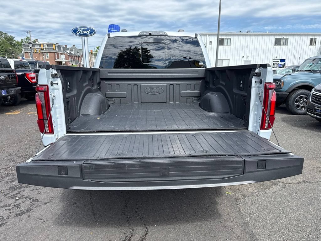 Certified 2025 Ford F150 Raptor AWD/4WD image 9
