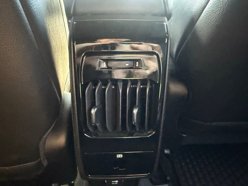 Used 2023 Jeep Compass Latitude w/ Convenience Group AWD/4WD image 37