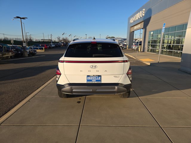 Used 2024 Hyundai Kona Limited image 4