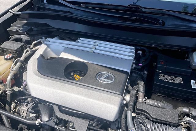 Used 2019 Lexus UX 200 w/ Premium Package FWD image 33