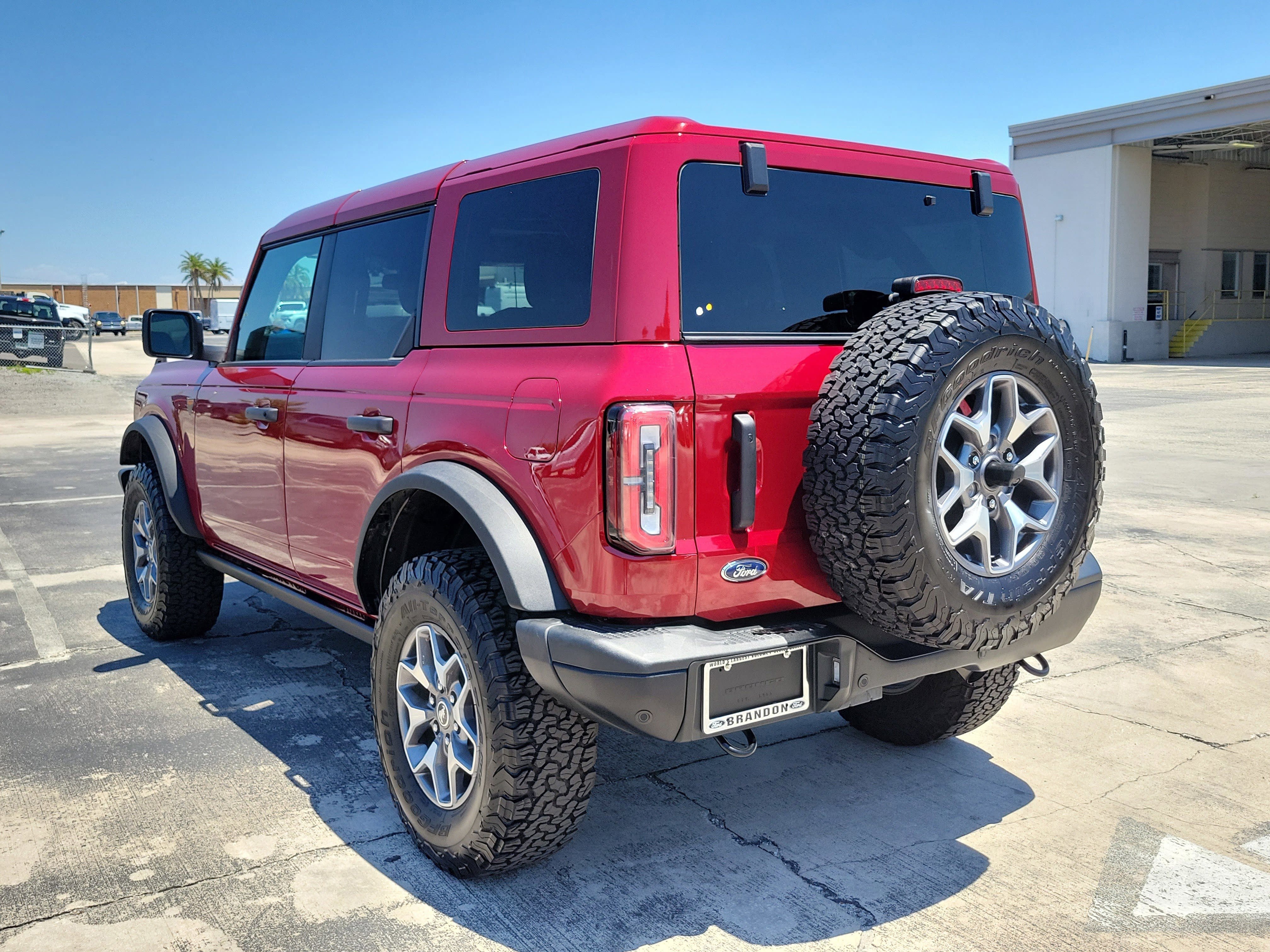 Certified 2025 Ford Bronco Badlands AWD/4WD image 7