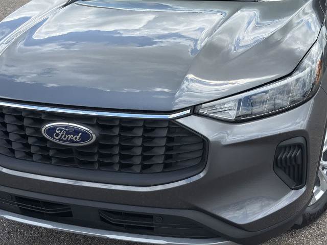 Certified 2024 Ford Escape Active AWD/4WD image 11