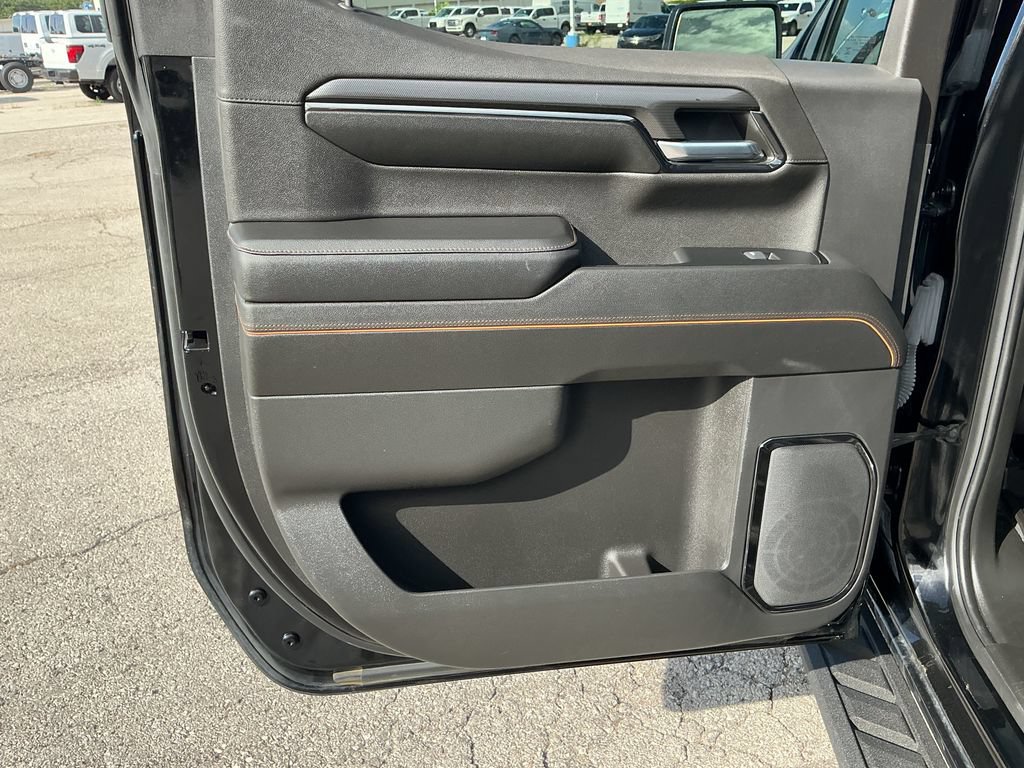 Used 2024 GMC Sierra 1500 AT4 w/ Technology Package AWD/4WD image 15