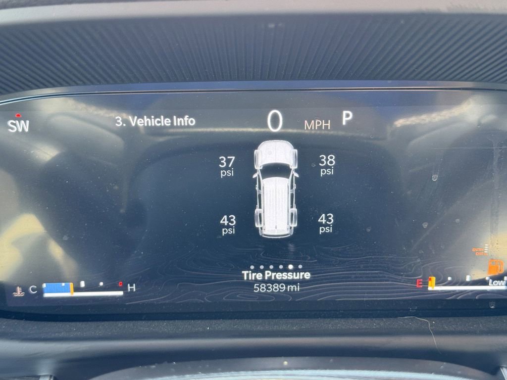 Used 2024 Jeep Wagoneer Series III AWD/4WD image 19