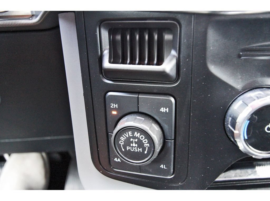 Certified 2024 Ford F150 Lariat w/ FX4 Off-Road Package AWD/4WD image 28