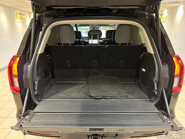 Certified 2025 Ford Expedition Active AWD/4WD image 17