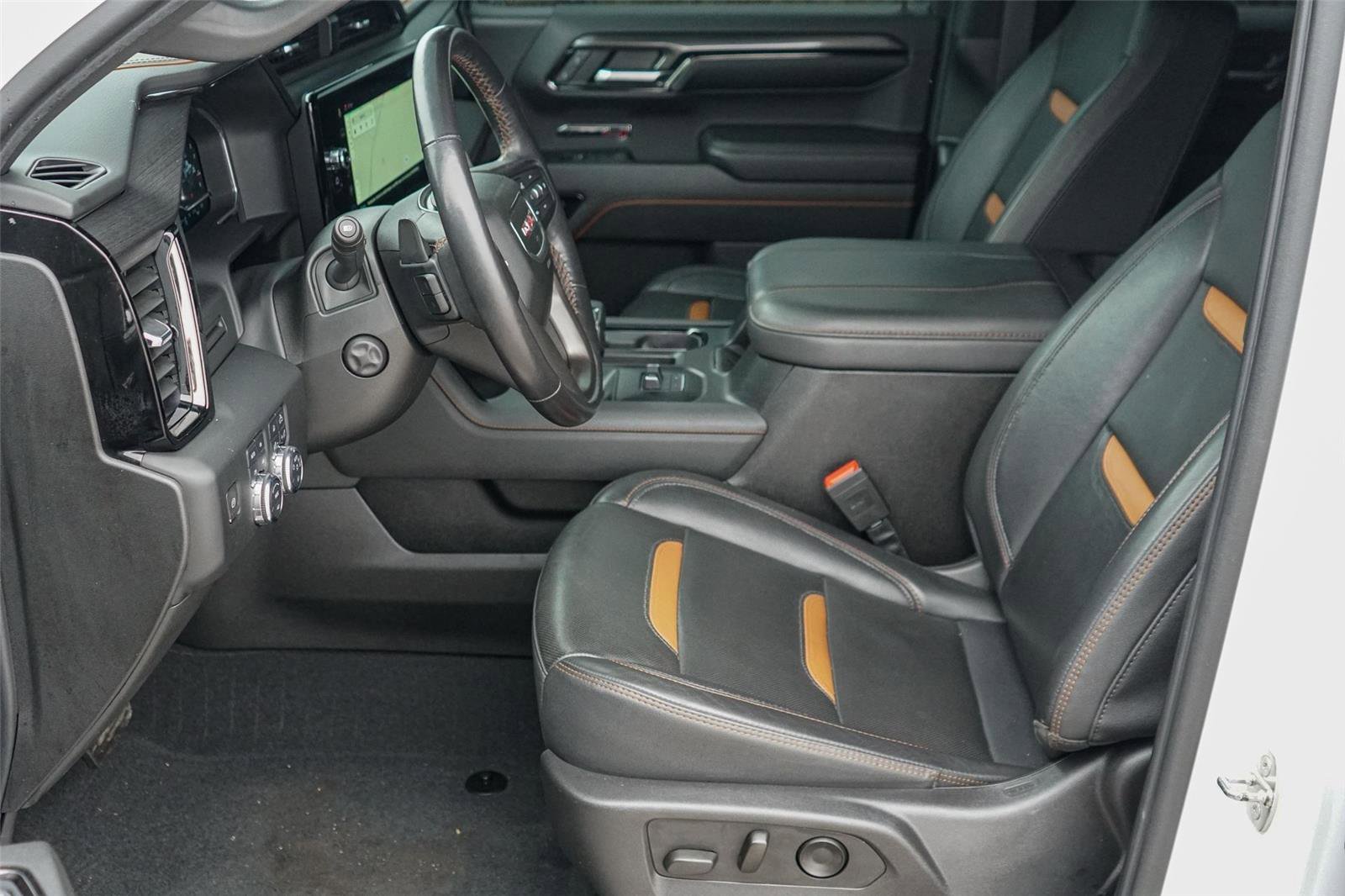 Used 2023 GMC Sierra 1500 AT4 w/ AT4 Premium Package AWD/4WD image 10