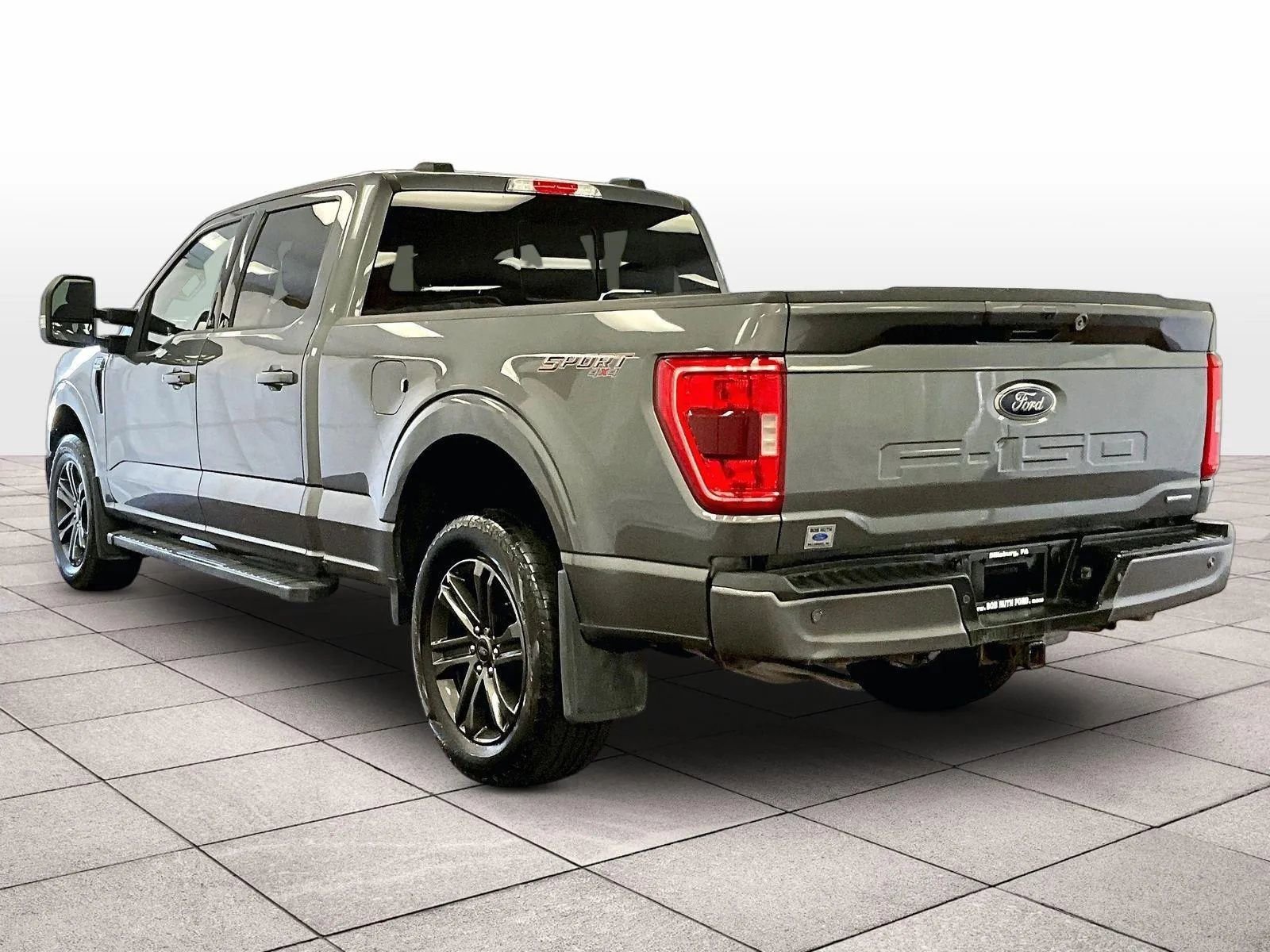 Certified 2022 Ford F150 XLT w/ Equipment Group 302A High image 10