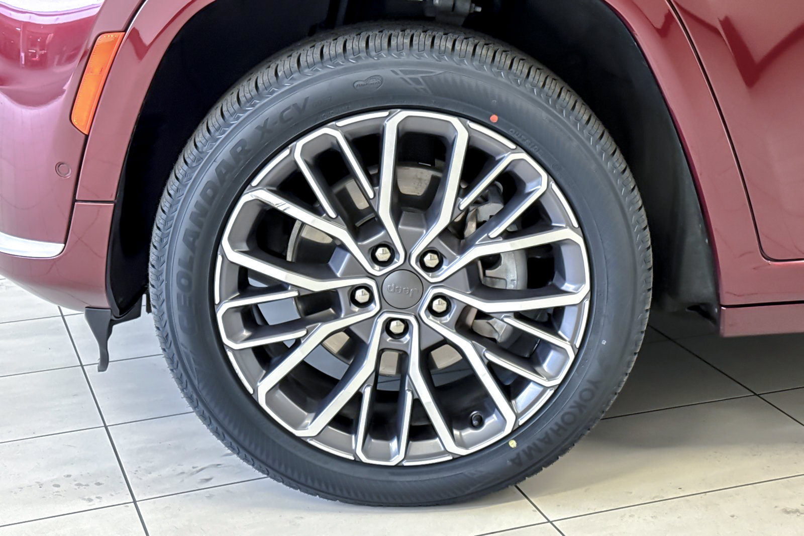 Used 2021 Jeep Grand Cherokee L Summit AWD/4WD image 28