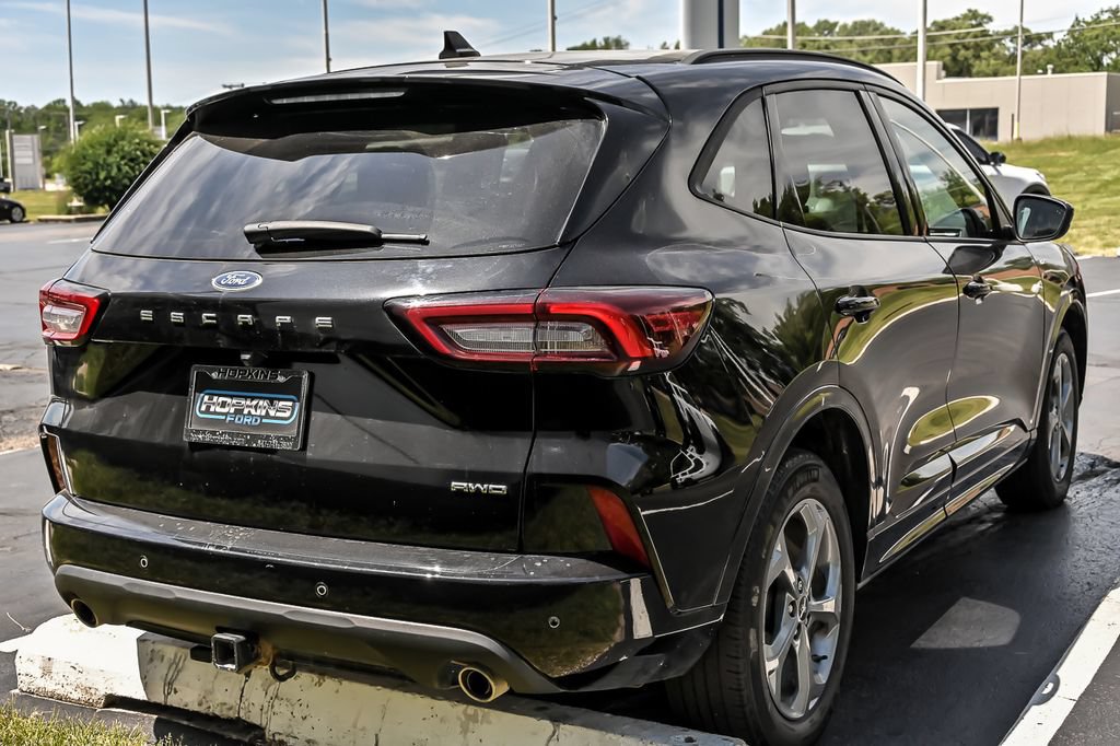 Certified 2023 Ford Escape ST-Line Select w/ Tech Pack #1 AWD/4WD image 10