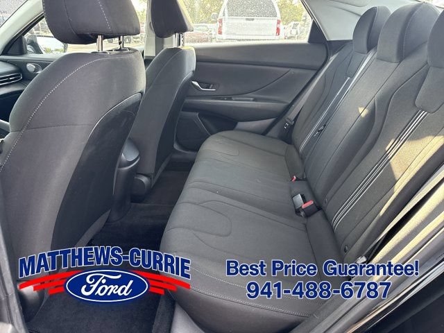 Used 2023 Hyundai Elantra SEL FWD image 12