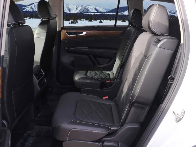 Used 2025 Volkswagen Atlas SE image 21