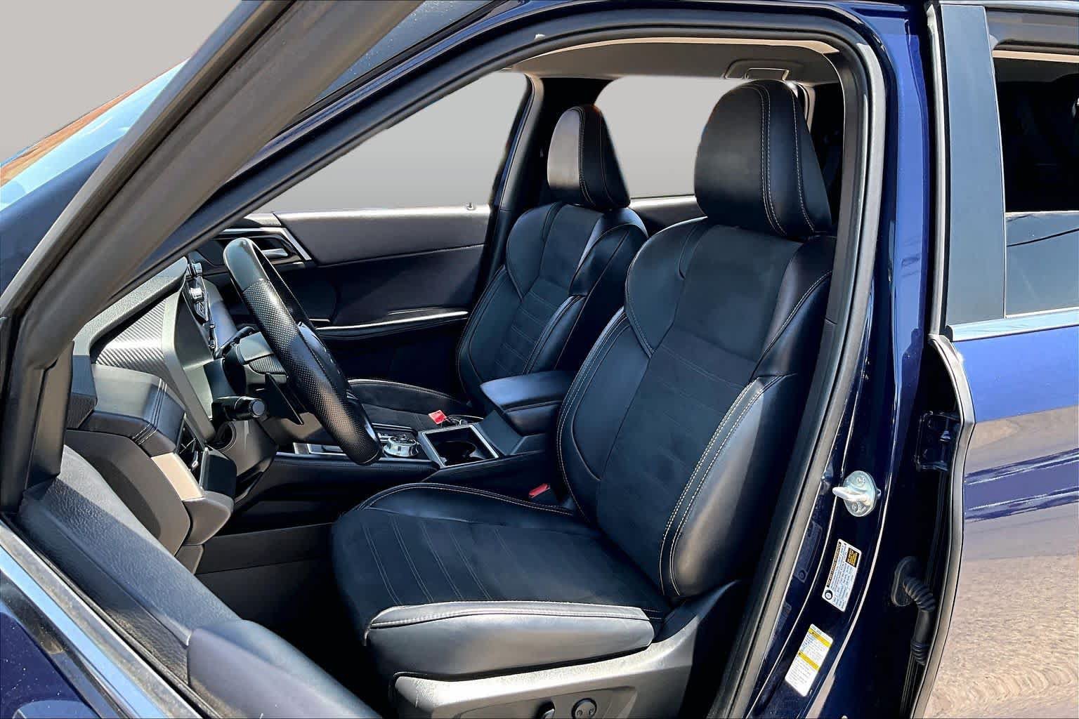 Used 2024 Mitsubishi Outlander SE AWD/4WD image 8