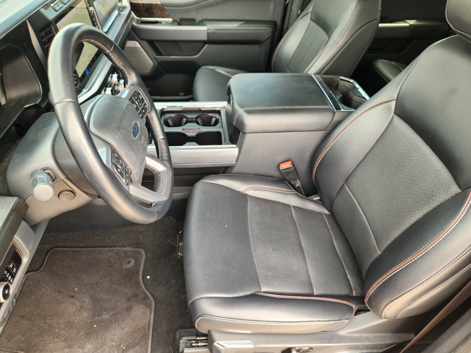Certified 2024 Ford F250 Lariat w/ Lariat Ultimate Package AWD/4WD image 15