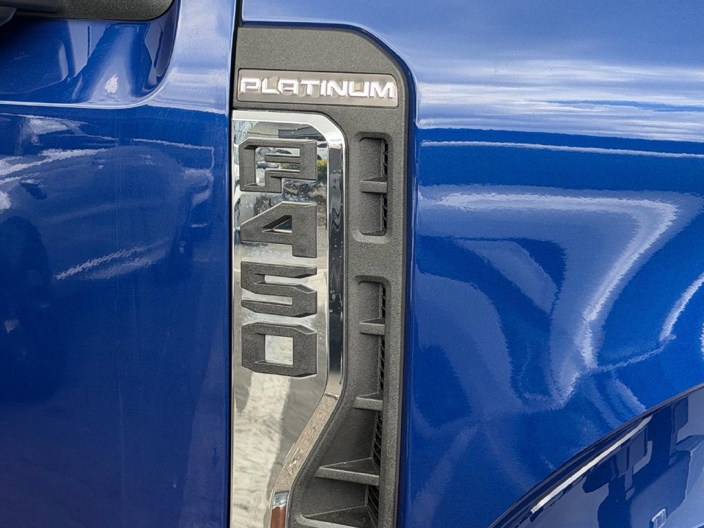 Certified 2026 Ford F450 Platinum w/ Platinum Plus Package AWD/4WD image 11