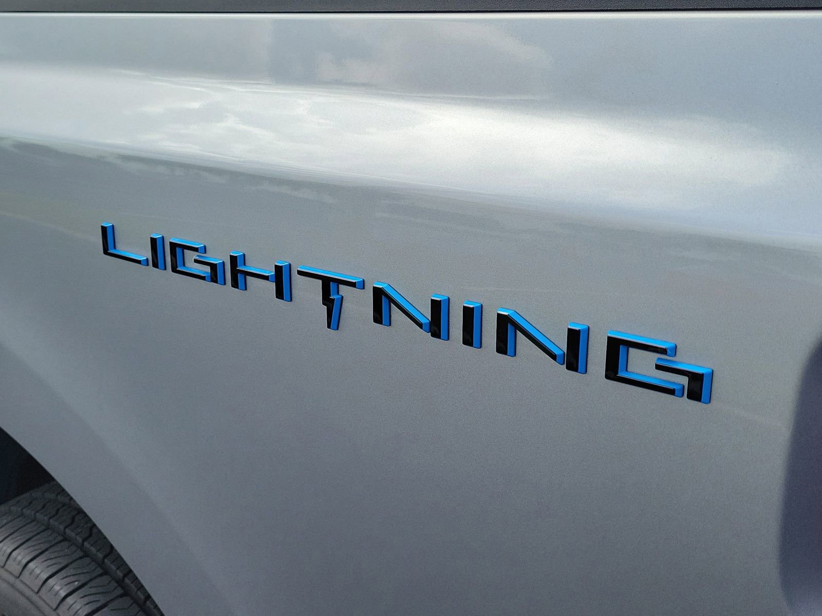 Certified 2024 Ford F150 Lightning XLT AWD/4WD image 7