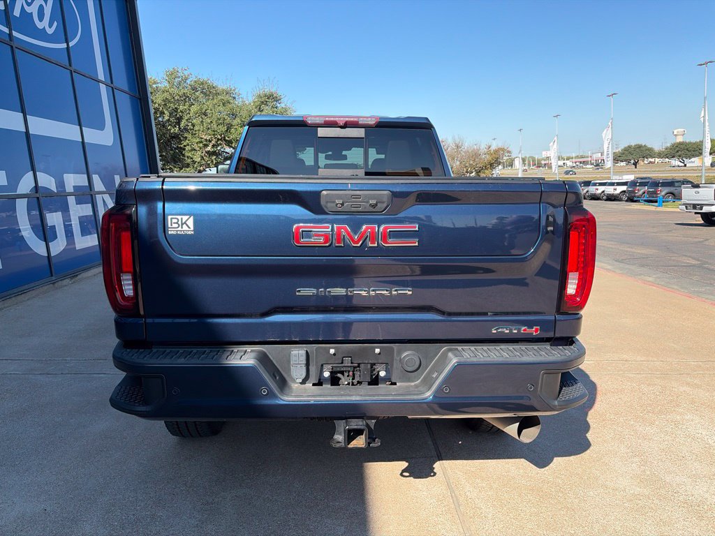 Used 2022 GMC Sierra 2500 AT4 w/ AT4 Preferred Package AWD/4WD image 6