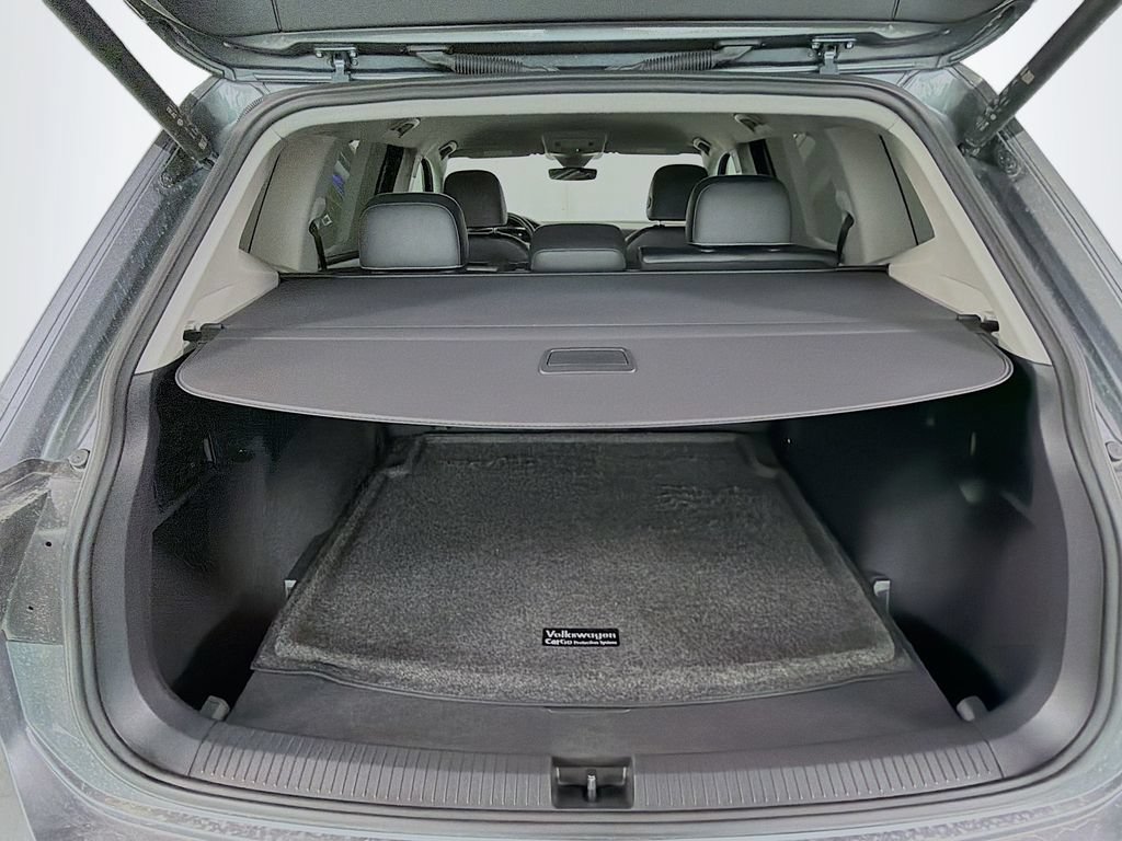 Used 2022 Volkswagen Tiguan SE AWD/4WD image 27