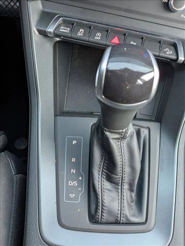 Used 2023 Audi Q3 2.0T Premium image 11