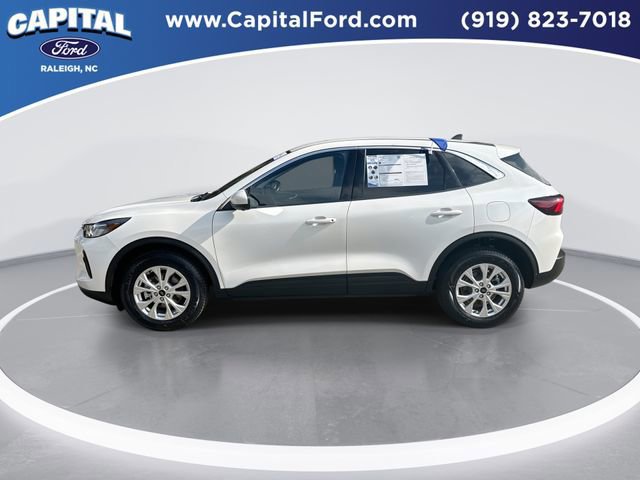 Certified 2023 Ford Escape Active w/ Tech Pack #2 image 3