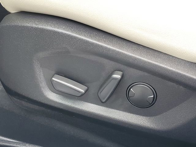 Certified 2024 Ford Edge Titanium AWD/4WD image 10