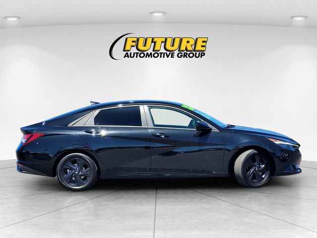 Used 2023 Hyundai Elantra SEL FWD image 3