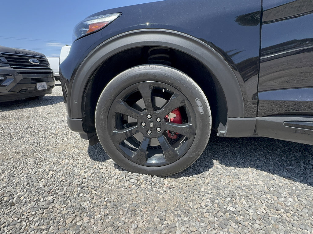 Certified 2022 Ford Explorer ST w/ Equipment Group 401A AWD/4WD image 6