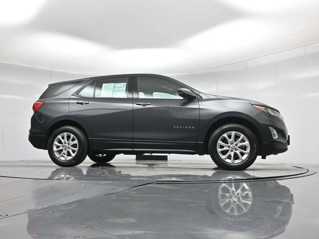 Used 2019 Chevrolet Equinox LS image 11