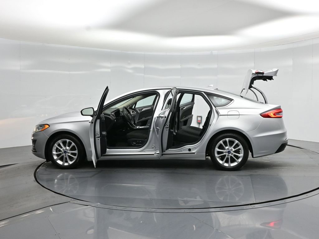 Certified 2019 Ford Fusion SE FWD image 34