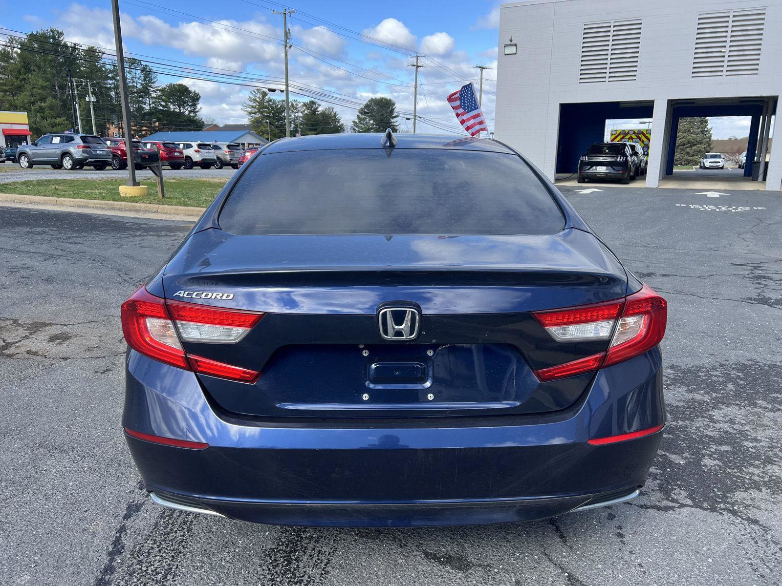 Used 2019 Honda Accord LX image 4