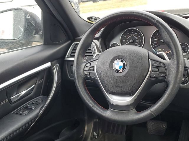 Used 2018 BMW 330i xDrive Sedan w/ Convenience Package image 28