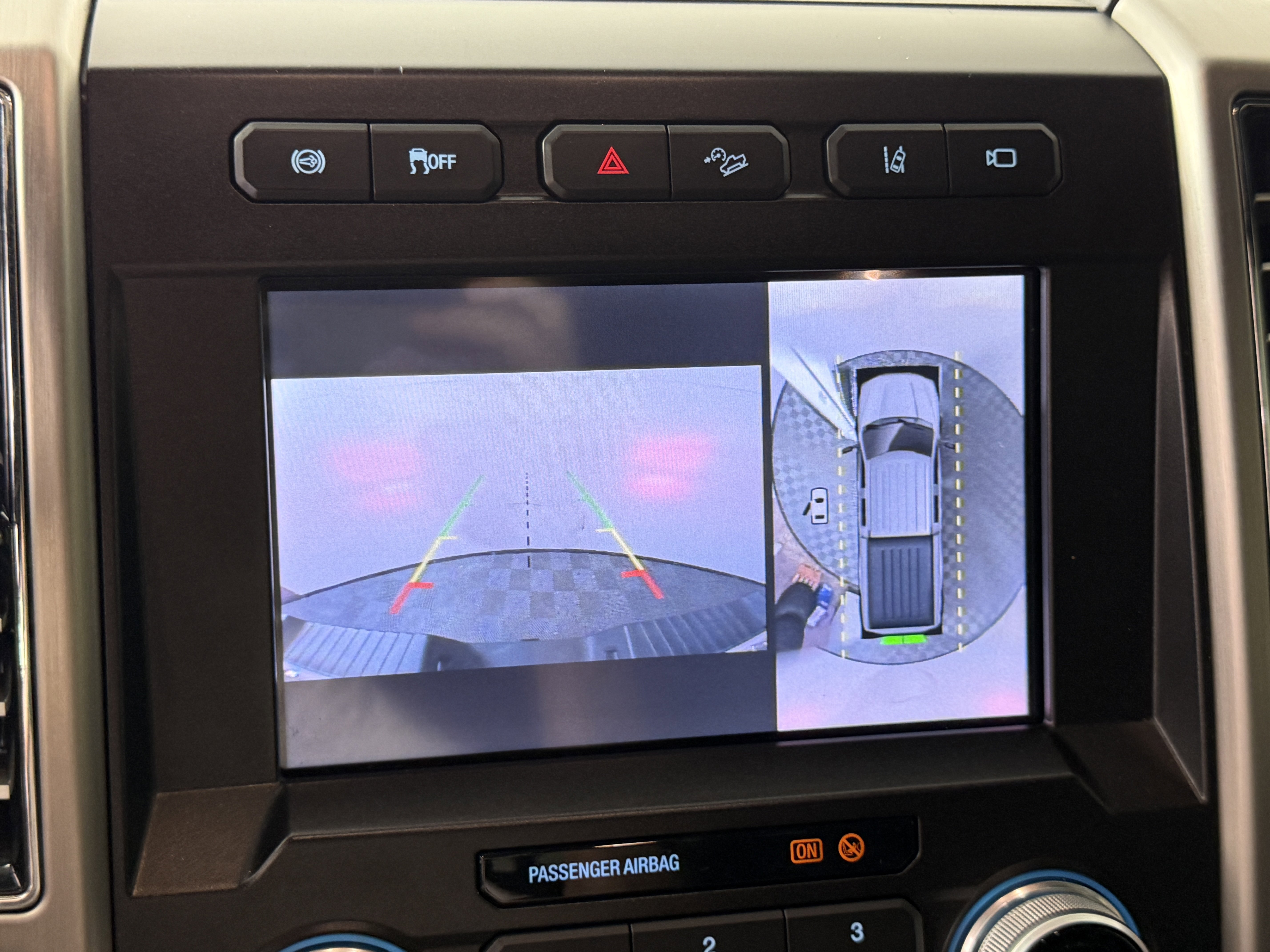 Certified 2020 Ford F250 Platinum w/ FX4 Off-Road Package image 21