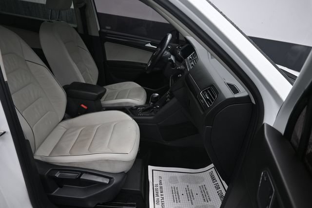 Used 2019 Volkswagen Tiguan SEL Premium AWD/4WD image 9