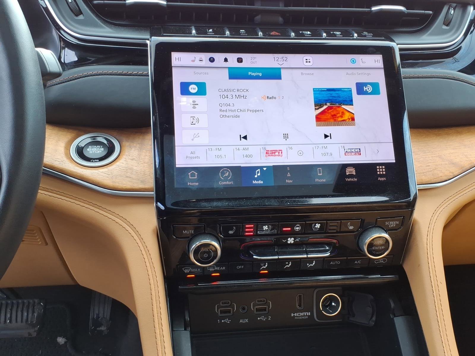 Used 2023 Jeep Grand Cherokee L Summit image 23